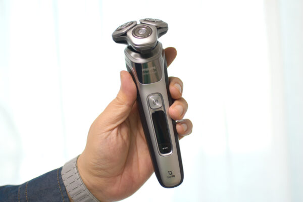 필립스 전기면도기 추천 i9000 프레스티지 사용법 후기 | 완벽한 절삭과 저자극 케어